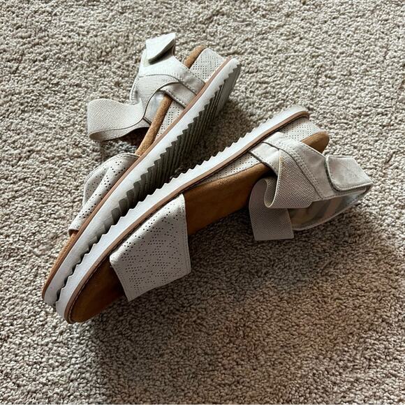 Skechers Memory Foam Open Toe Strappy Sandals Women's Size 10 Off White - Picture 4 of 15